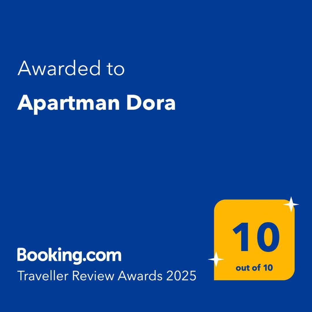 Apartman Dora Apartment คาชเตลา ภายนอก รูปภาพ